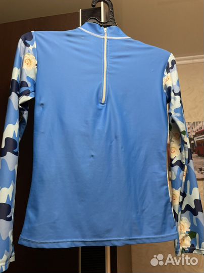 Спортивная водолазка