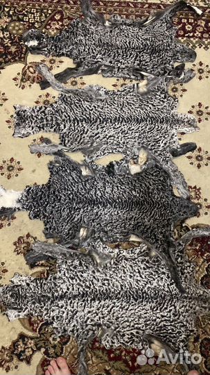 Шапка и воротник из каракуля