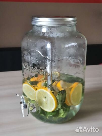 Банка для лимонада