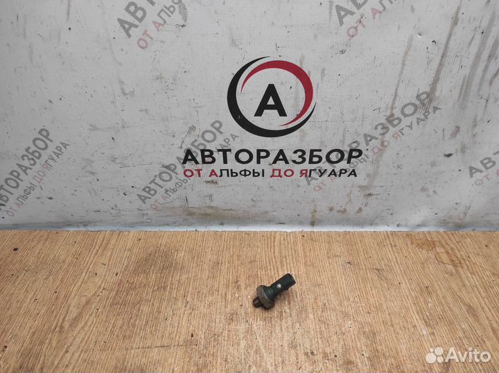 Датчик давления масла Skoda Fabia 2007-2015