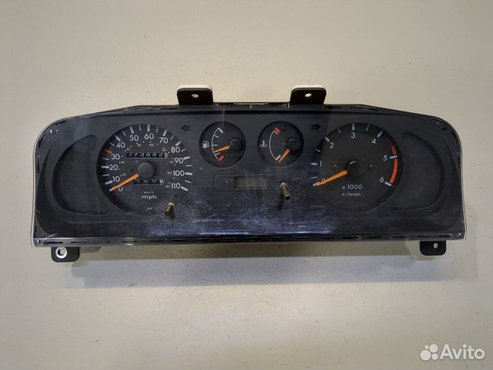 Щиток приборов Ford Maverick, 1997