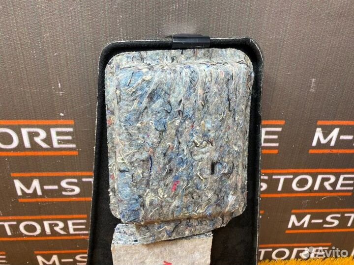 Обшивка багажника правая Volvo Xc90 C59 B5254T2