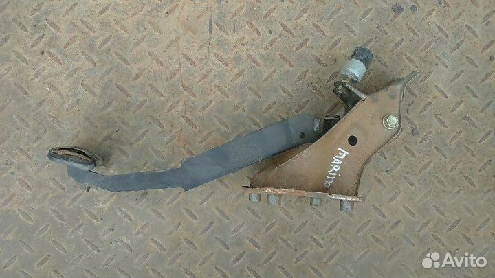 Педаль тормоза Toyota Sprinter Marino AE100 5AFE