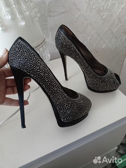 Туфли со стразами 38-39