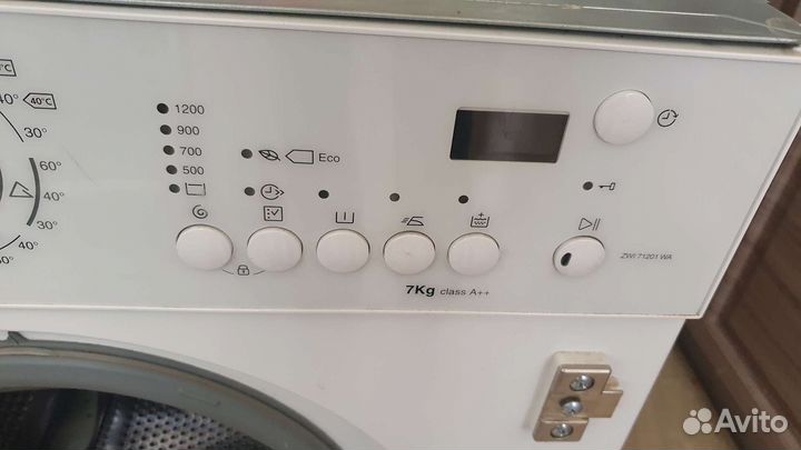 Встраиваемая стиральная машина