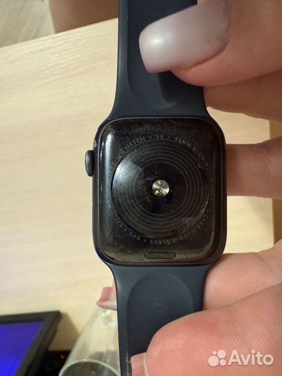 Часы apple watch se 44 mm