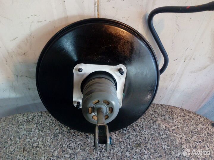 Усилитель тормозов вакуумный для Renault Duster