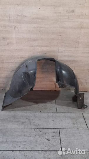 Подкрылок передний левый LADA Largus С 2012 По