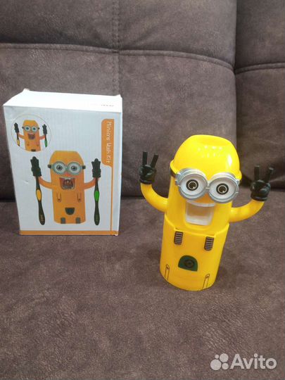 Держатель зубных щёток Миньон