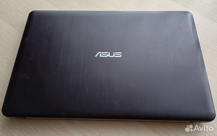 Ноутбук asus