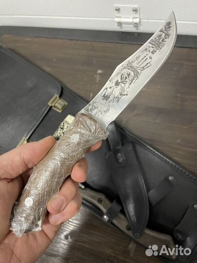 Набор шампуров в чехле из плотной кожи 