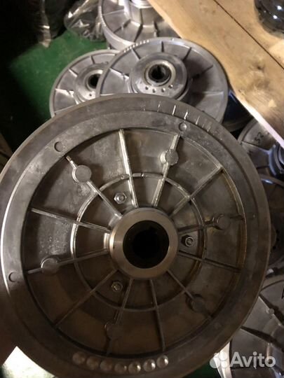 Шкив вариатора ведомый Тайга 25и 22(6 вкладышей)