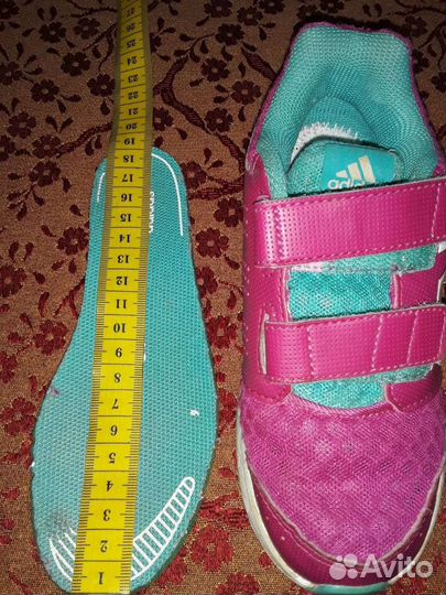 Кроссовки adidas для девочки
