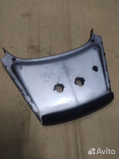 Пластик над фонарем Yamaha T-Max 1,2