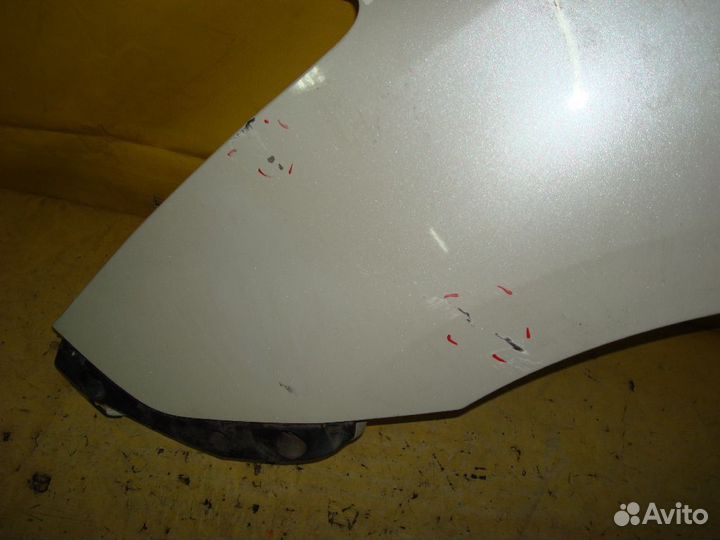 Крыло переднее Toyota Prius NHW20 (Левое)