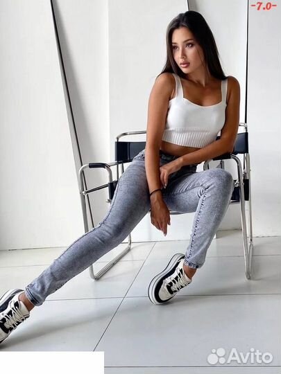 Джинсы женские