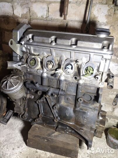 Двигатель Бмв м50 б16