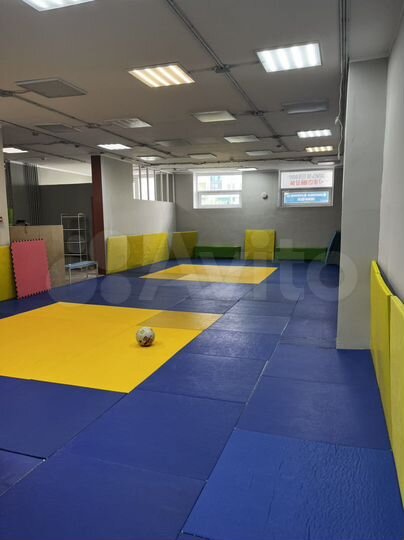 Свободного назначения, 100 м²