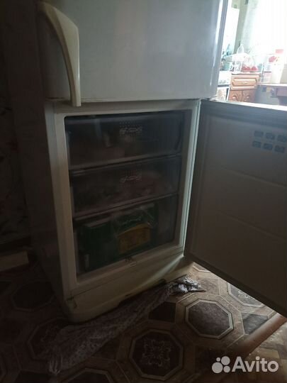 Холодильник бу