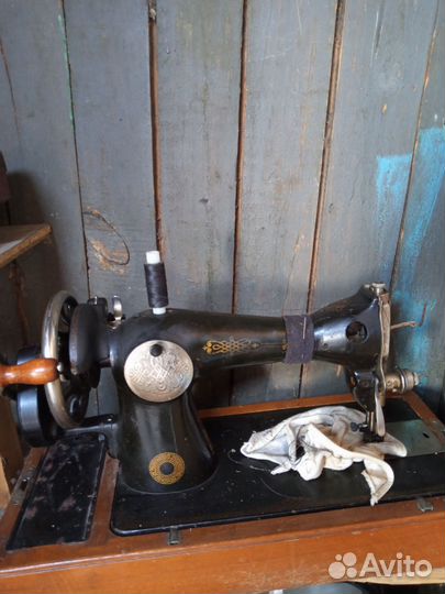 Швейная машина Подольск ручная