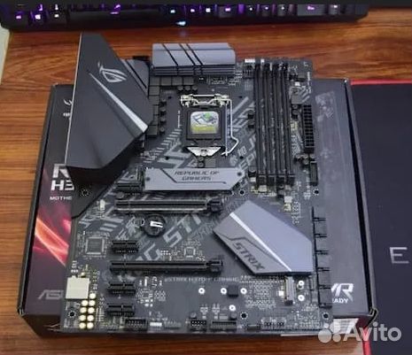 Материнская плата Asus rog strix h370-f gaming