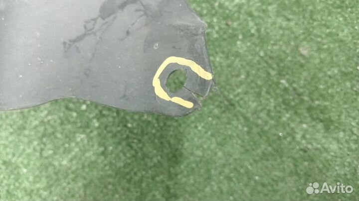 Подкрылок Audi Q5 Правый Передний