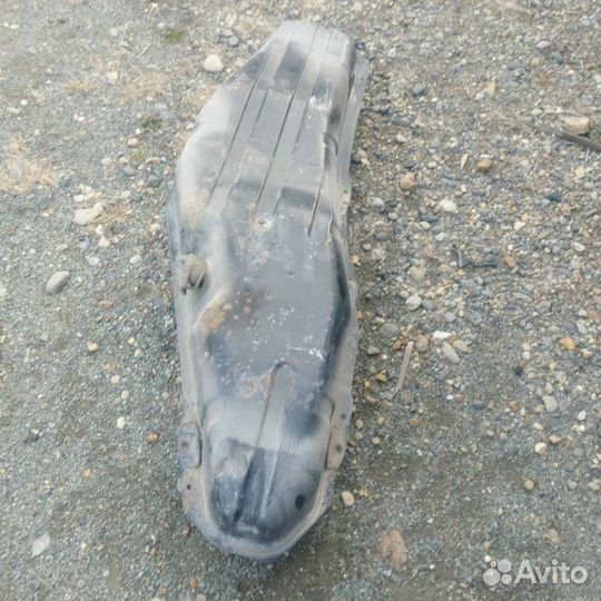 Топливный бак Mitsubishi pajero