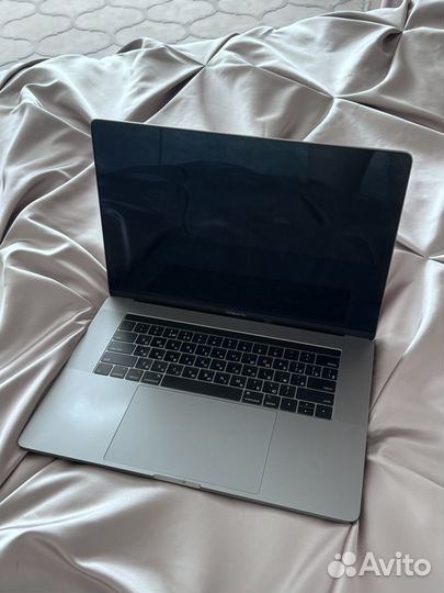 Мак бук про 15inch 2018г