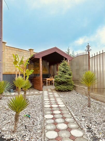 Дом 225 м² на участке 2 сот.