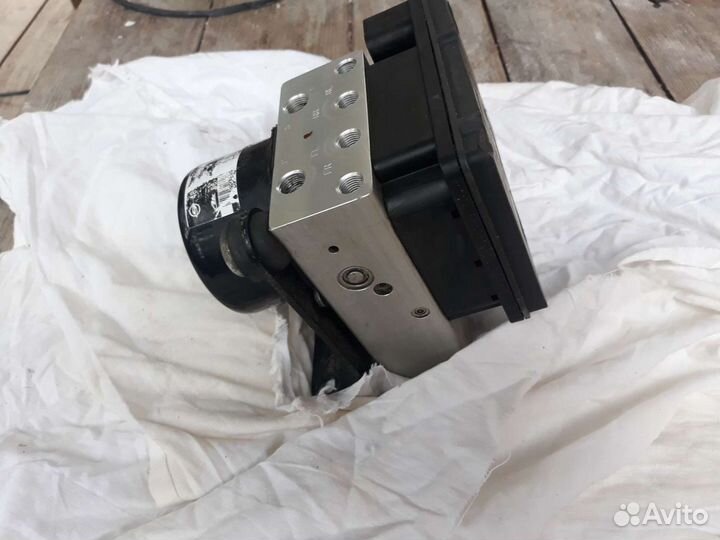 Блок ABS модулятор на rexton