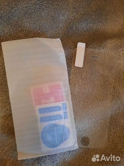 Защитное стекло на iPhone 5