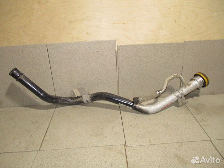 Горловина топливного бака Land Rover Freelander 2