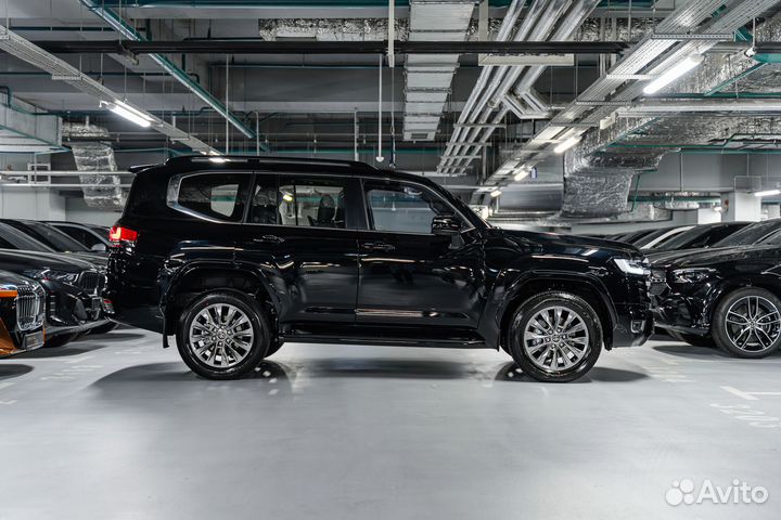 Toyota Land Cruiser 3.5 AT, 2023, 2 км