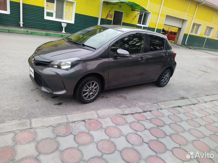 Toyota Vitz 1.0 CVT, 2014, 128 000 км