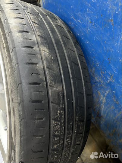 Yokohama BluEarth Ecos ES31 215/45 R18 93W