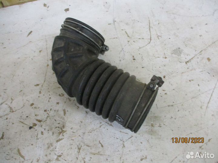 Патрубок корпуса воздушного фильтра Ниссан NP300