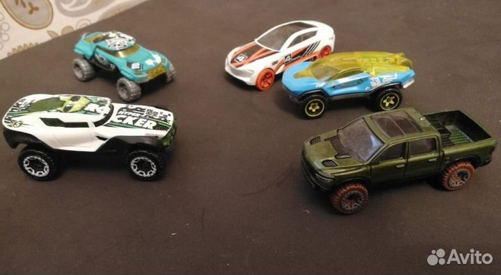 Hot wheels машинки