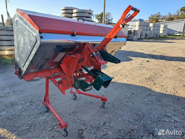 Разбрасыватель удобрений Strumyk РУМ 1200, 2015