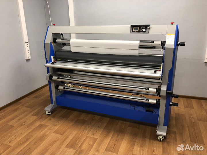 Печать баннеров, ролл-апов, стикеров, плакатов