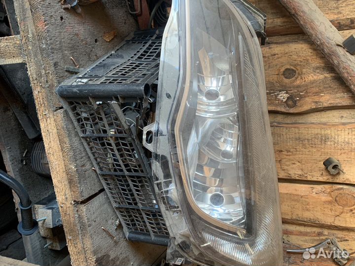 Opel astra j фара