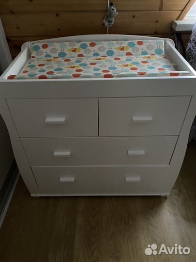 Пеленальный столик Babymore комод белый