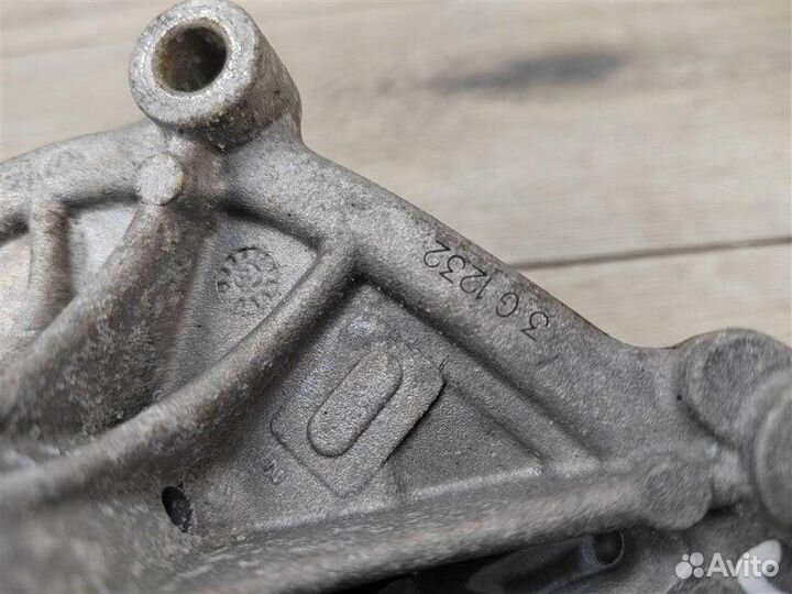 Помпа Citroen C4 (2) хэтчбек 1.6 5FS 2011