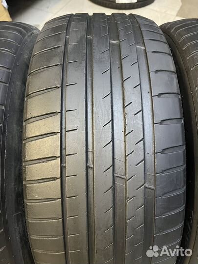 Michelin Pilot Sport 4 S Acoustic 235/45 R18