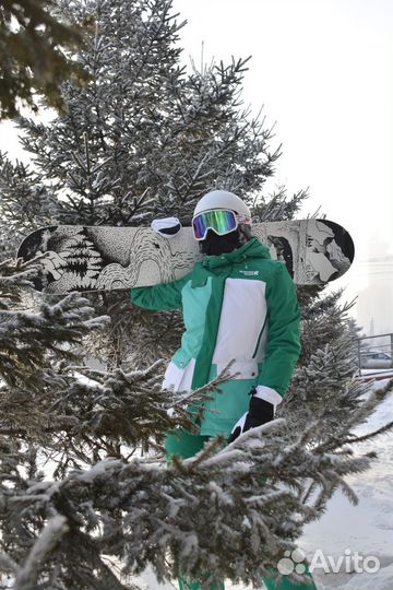 Куртка горнолыжная женская