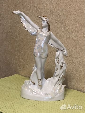 Статуэтка фарфоровая Балерина-«Аист»