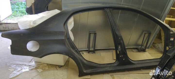 Панель кузова боковая правая Alfa Romeo 159 седан