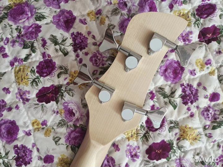 Басс гитара 4струны