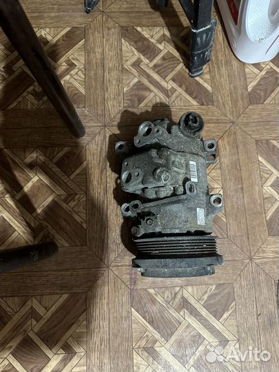 Компрессор кондиционера toyota corolla 150