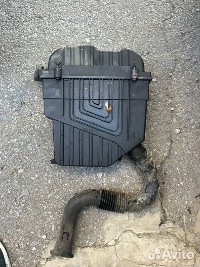 Корпус воздушного фильтра на sandero и logan