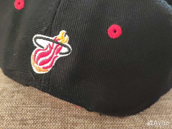 Кепки obey/ miami heat